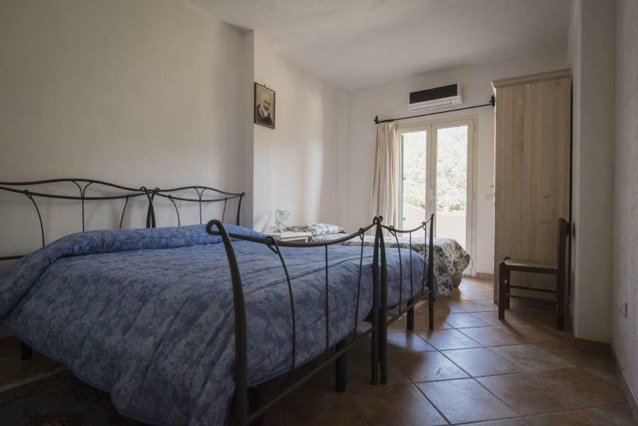 Fumu Ludurru Farm Stay Padru Esterno foto