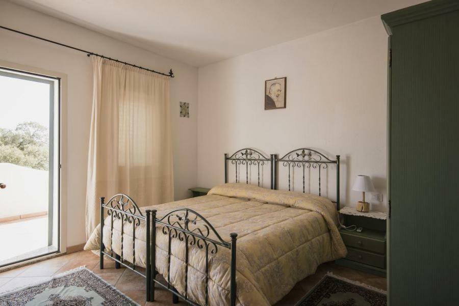 Fumu Ludurru Farm Stay Padru Esterno foto
