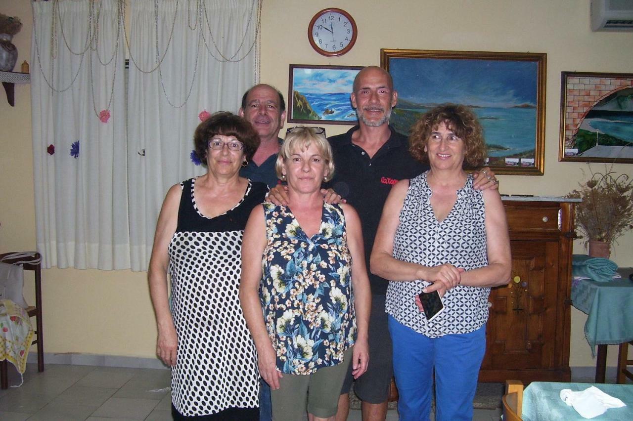 Fumu Ludurru Farm Stay Padru Esterno foto